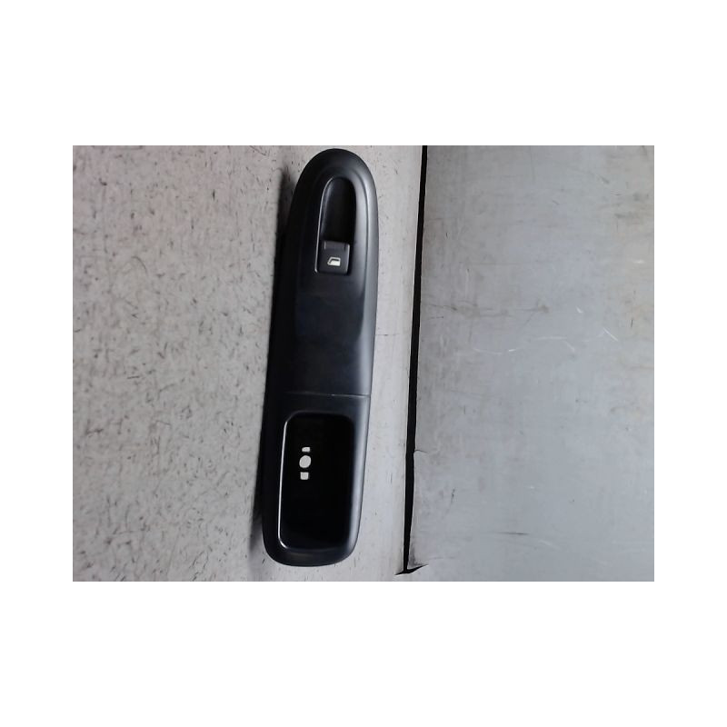 COMMANDE LEVE-GLACE PORTE AVD PEUGEOT 406 99-04