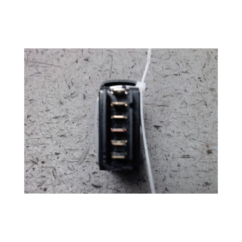 COMMANDE LEVE-GLACE PORTE AVD RENAULT MEGANE I PH1 CLASSIC -99