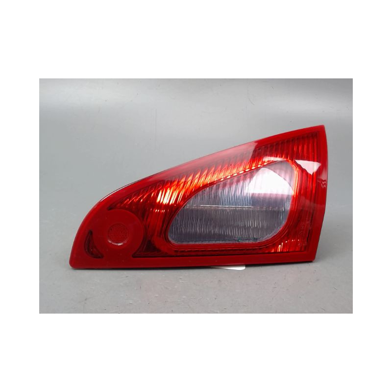 FEU ARRIERE INTERIEUR DROIT MITSUBISHI COLT CZ 2005-