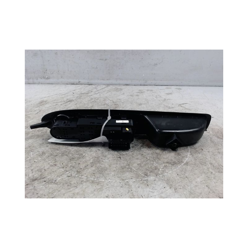 COMMANDE LEVE-GLACE PORTE AVG CITROEN DS3 2009-