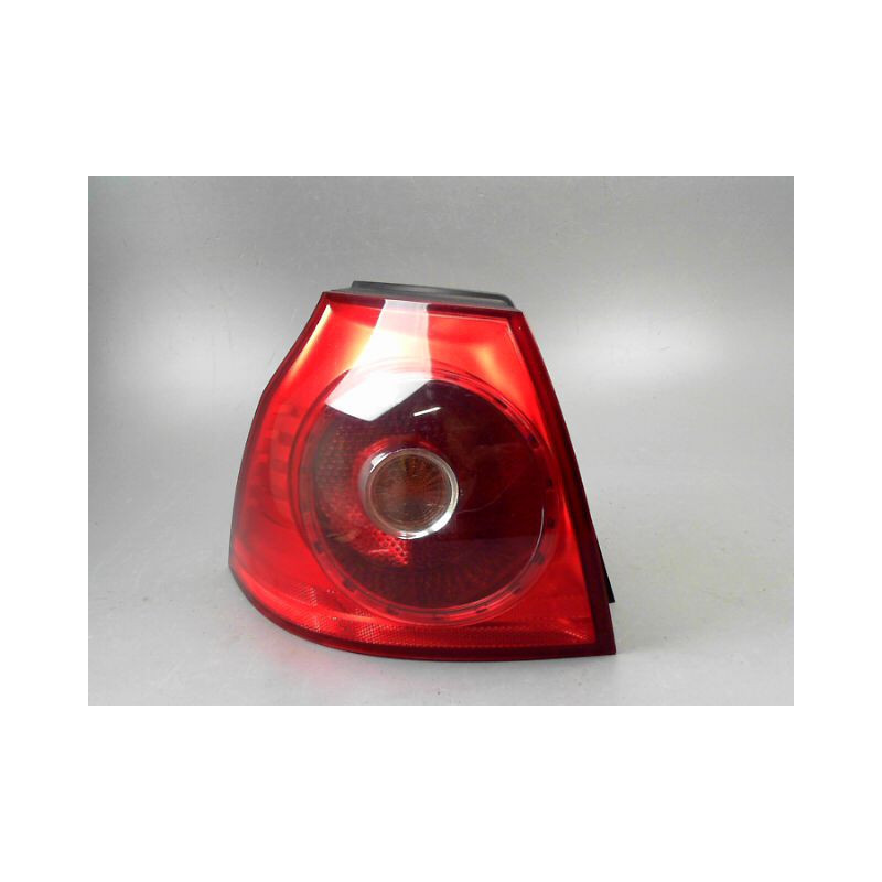 FEU ARRIERE GAUCHE  VOLKSWAGEN GOLF V (1K) 2003-2008