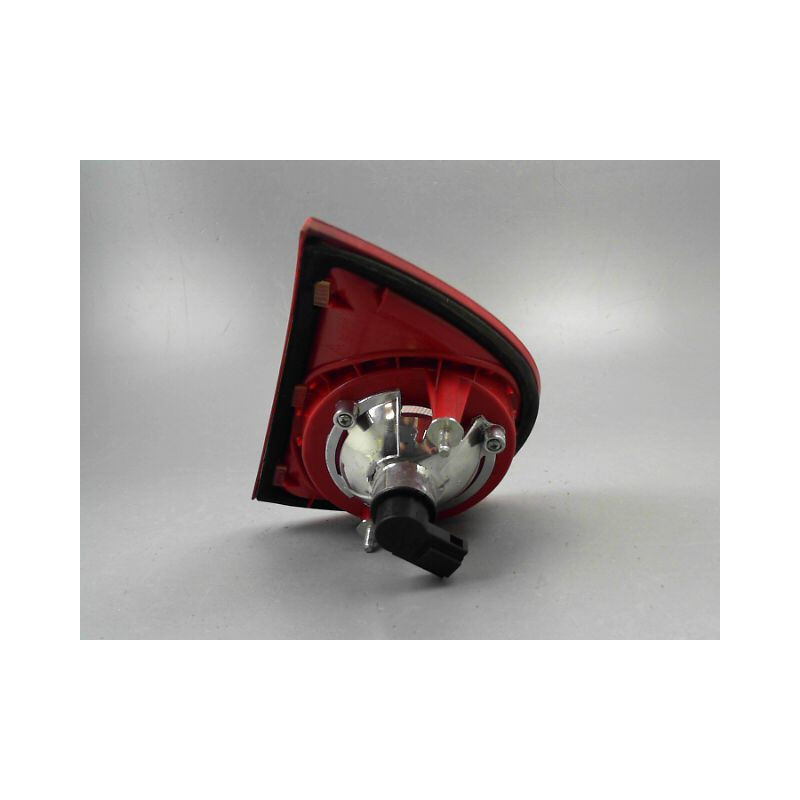 FEU ARRIERE INTERIEUR DROIT VOLKSWAGEN GOLF V (1K) 2003-2008