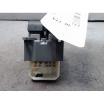 COMMANDE LEVE-GLACE PORTE AVG TOYOTA YARIS