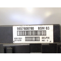 BOITE A FUSIBLES PEUGEOT 206 5P