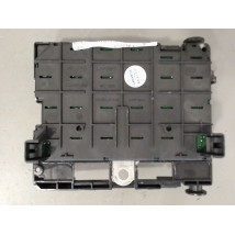 BOITE A FUSIBLES PEUGEOT 206 5P