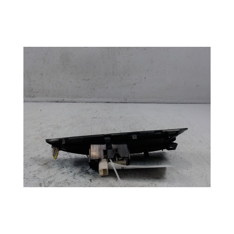 COMMANDE LEVE-GLACE PORTE AVD TOYOTA RAV4 2006