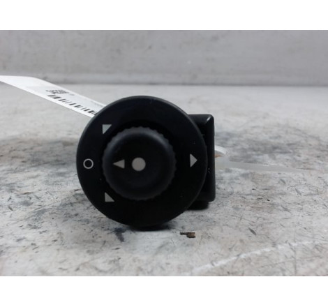 COMMANDE RETROVISSEUR EXT ELECTRIQUE