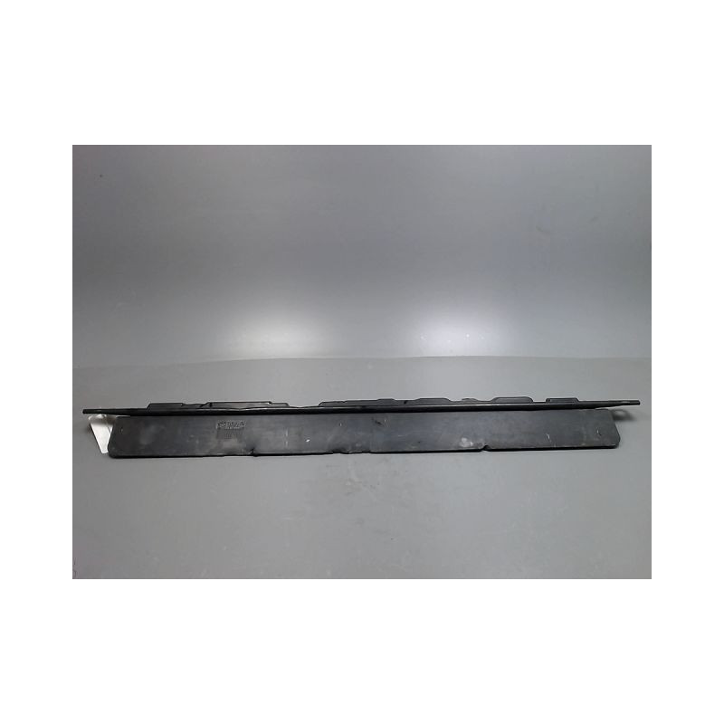 TRAVERSE INFERIEURE ARMATURE AVANT OPEL CROSSLAND