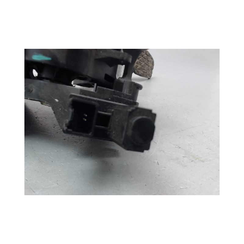 PEDALE EMBRAYAGE FORD ECOSPORT