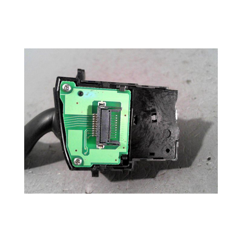 COMMANDE CLIGNOTANT FORD FOCUS
