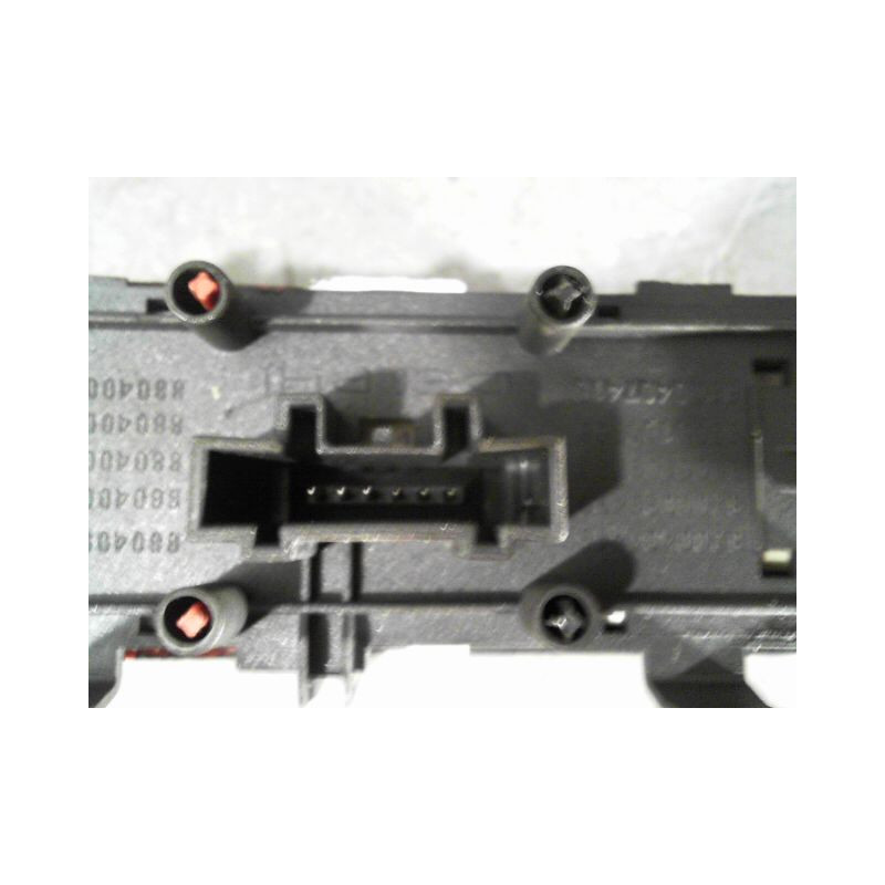 BOUTON DE WARNING RENAULT MEGANE