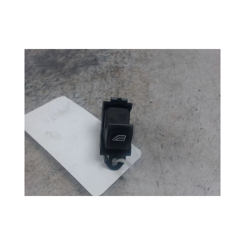 COMMANDE LEVE-GLACE PORTE AVD VOLVO C30