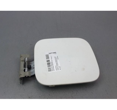 VOLET DE TRAPPE CARBURANT