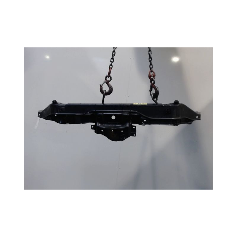 TRAVERSE SUPERIEURE ARMATURE AVANT NISSAN NOTE