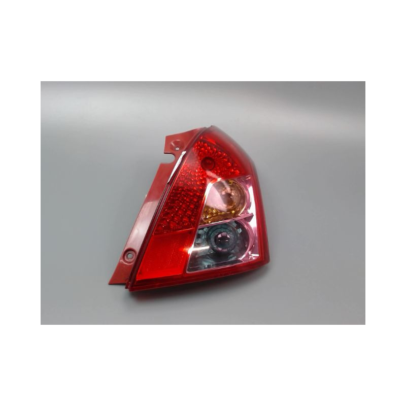 FEU ARRIERE DROIT SUZUKI SWIFT III 2005-2011