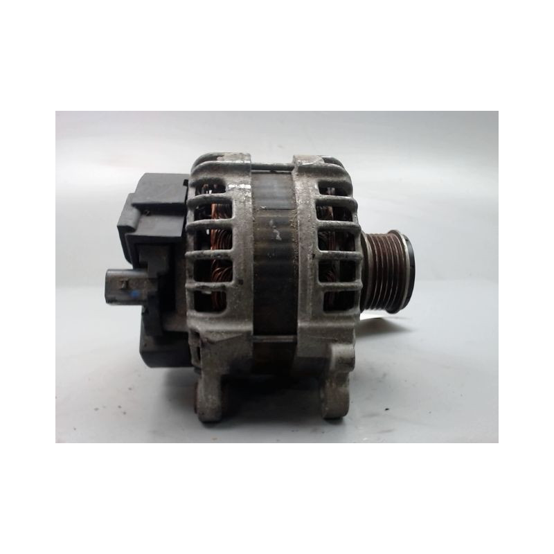 ALTERNATEUR VOLKSWAGEN PASSAT SW 2005-