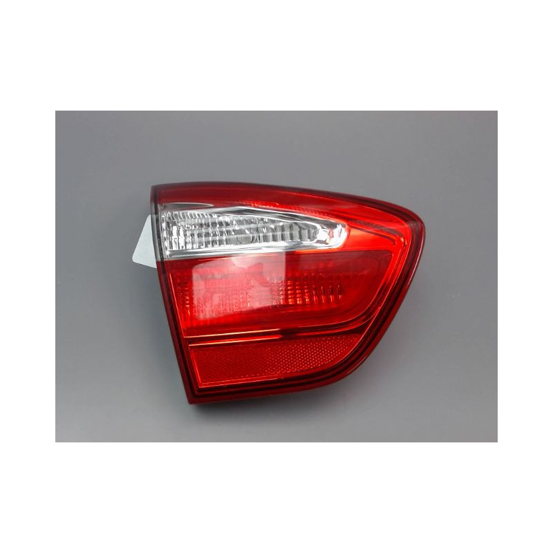 FEU ARRIERE INTERIEUR GAUCHE KIA RIO 2005-