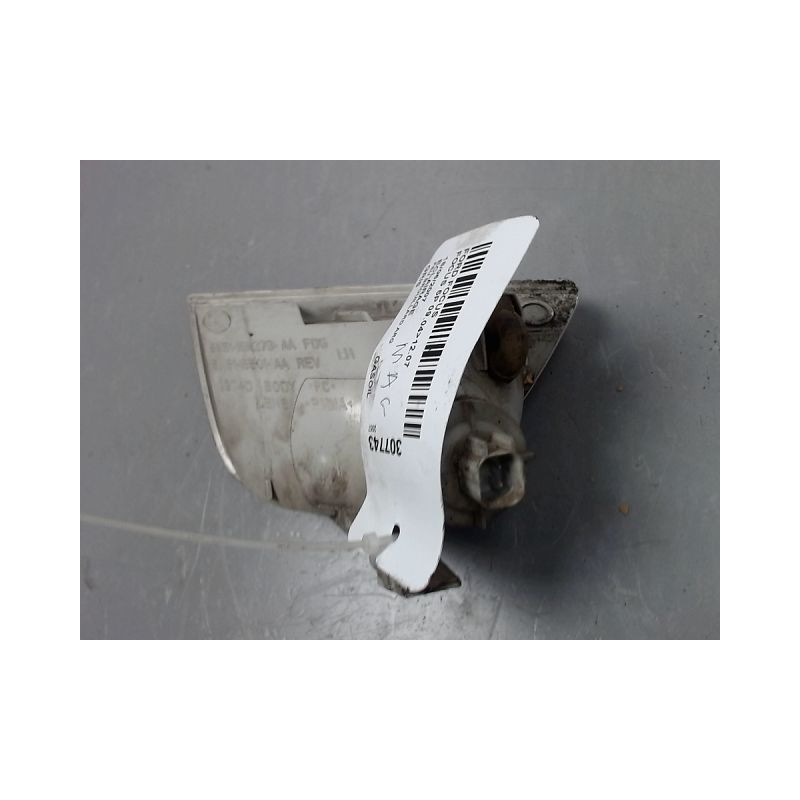 FEU BROUILLARD ARRIERE GAUCHE FORD FOCUS 04-07
