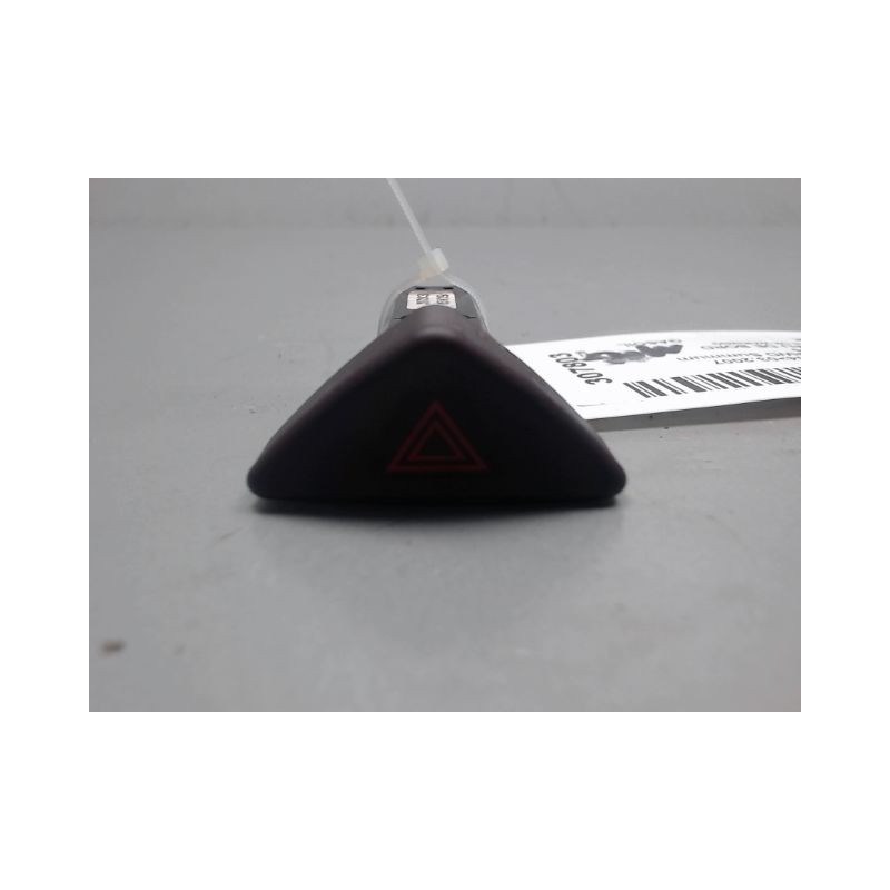 BOUTON DE WARNING VOLVO XC70 2004-2007