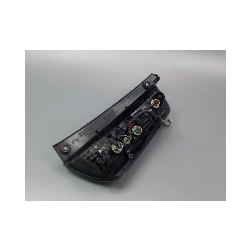 FEU ARRIERE GAUCHE  DAIHATSU SIRION 2000-