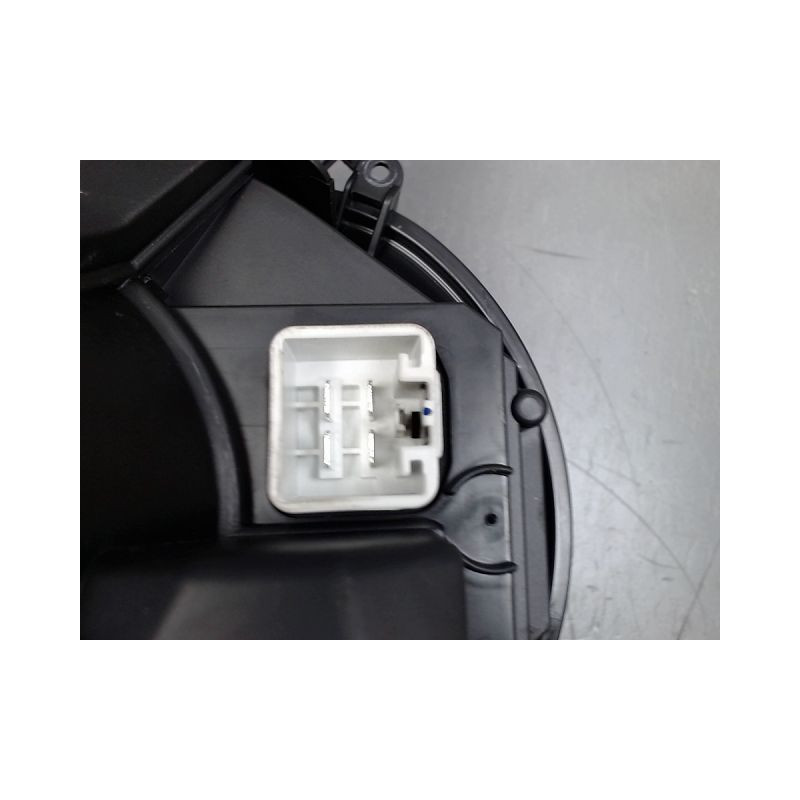 MOTEUR VENTILATEUR CHAUFFAGE VOLVO XC70 2004-2007