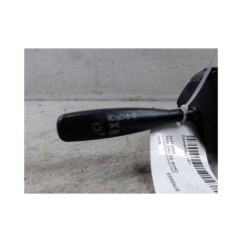 COMMANDE CLIGNOTANT DAIHATSU YRV
