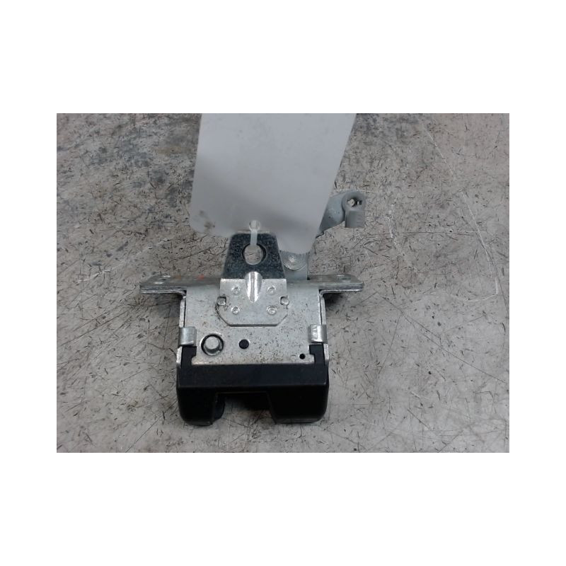 SERRURE HAYON  OPEL CORSA 03-06
