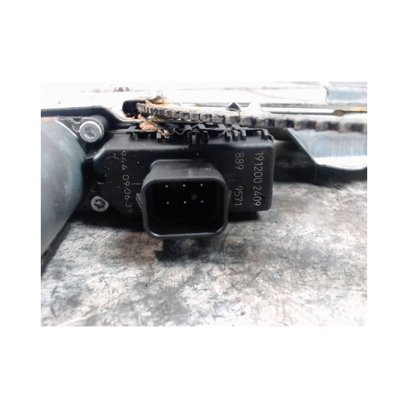 MECANISME+MOTEUR LEVE-GLACE AVANT GAUCHE OPEL ZAFIRA 2006-