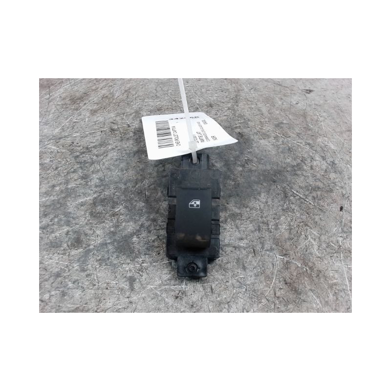 COMMANDE LEVE-GLACE PORTE AVD CHEVROLET CAPTIVA