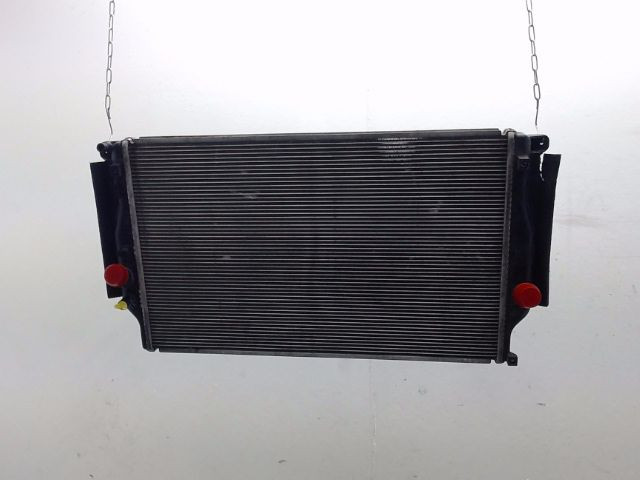 RADIATEUR TOYOTA RAV4