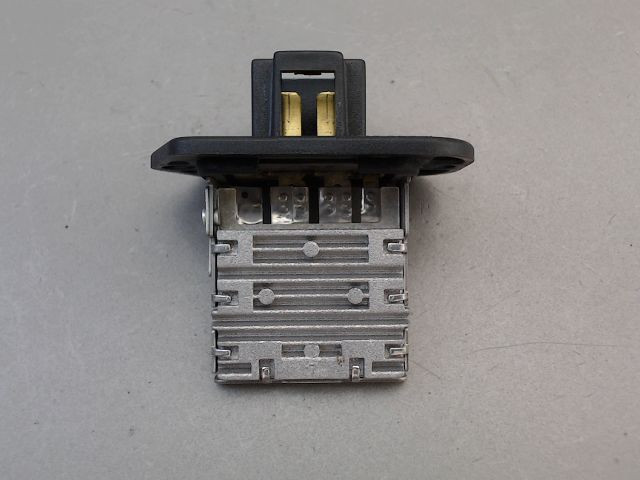 MODULE DE CHAUFFAGE COMPACT REGULE + SOFT-START 12,6 V- 1 A - TRES