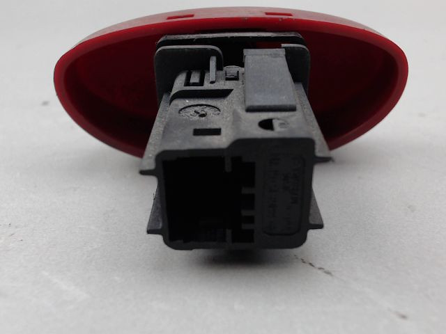 Bouton Warning Et Centralisation Peugeot 206 – Neuf, Origine France – Noir/Rouge