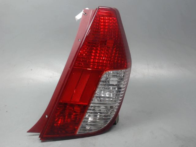 feu arriere hyundai i10 2011 droite main image 1